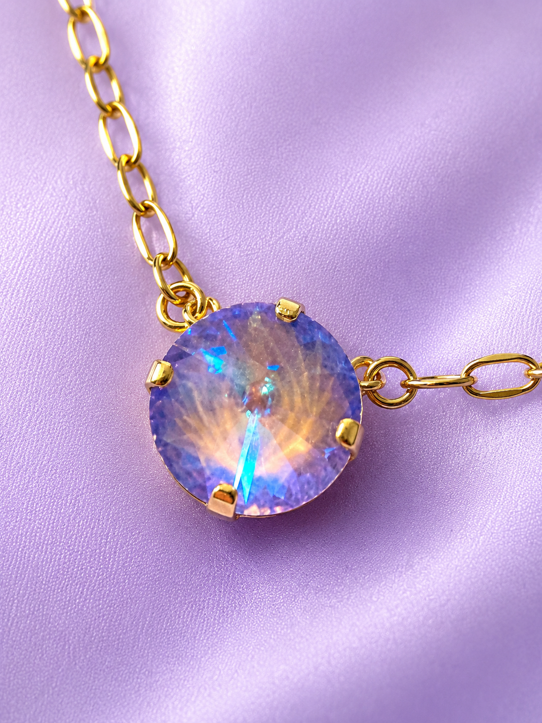 Moonberry Solitaire Necklace — 14 mm