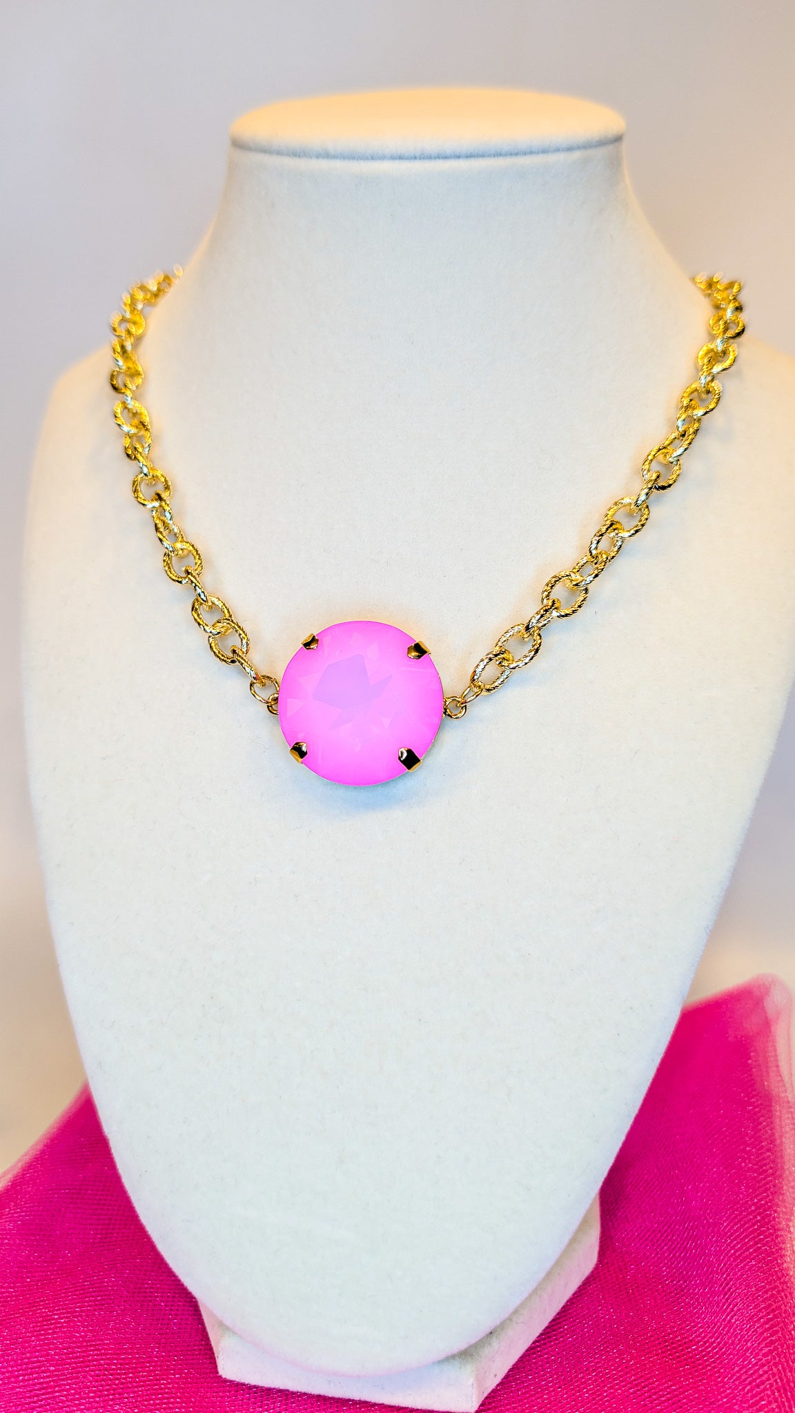 Bubblegum Statement Necklace- 27mm